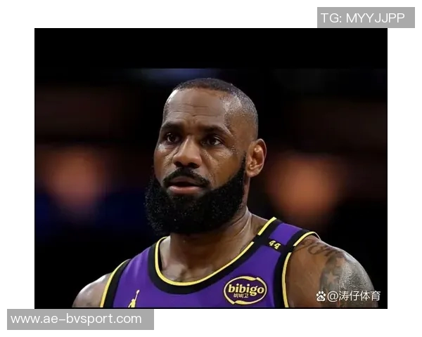 老詹亲赴发展联盟训练揭示其服务功能与重要性