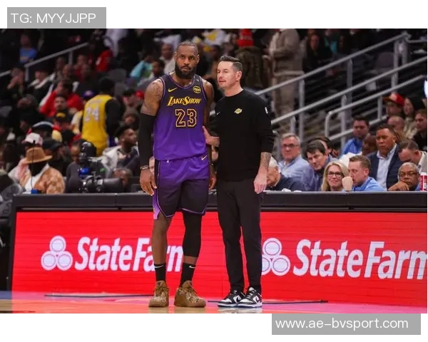 雷迪克谈老詹背靠背出战希望强调脚部酸痛影响恢复情况