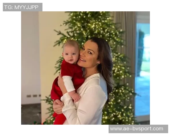 前妻拒绝高额酬劳谈论与布冯离婚经历的背后故事