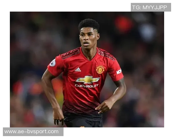 曼联祝拉什福德28岁生日快乐租借巴萨表现出色13场贡献5球7助