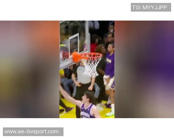 东契奇感叹詹姆斯大风车扣篮现场体验真是无与伦比的奇妙时刻